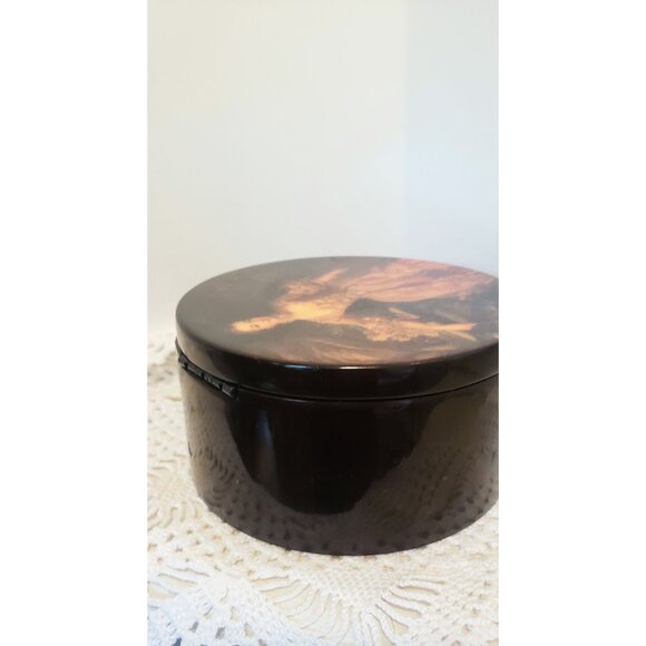 Victorian Style Round Music Box: Vintage Jewelry Storage - Picture 7 of 10